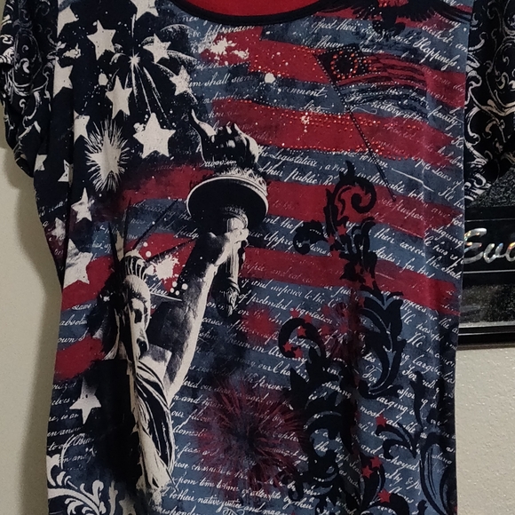 Patriotic short sleeve top - Picture 5 of 5